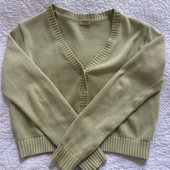 Brandy Melville light green cardigan - Picture 2 of 2